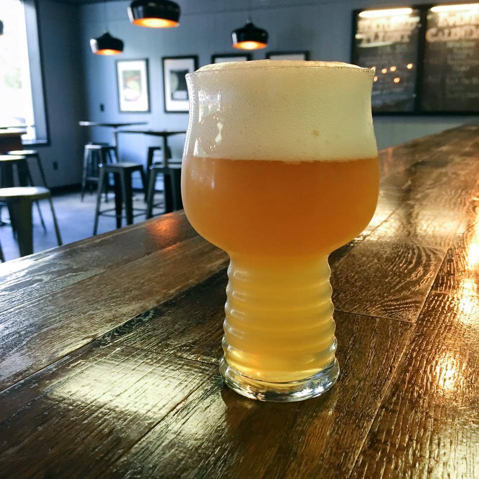 Homegrown Brewhouse | restaurant | 117 S Main St, Summerville, SC 29483, USA | 8438799342 OR +1 843-879-9342