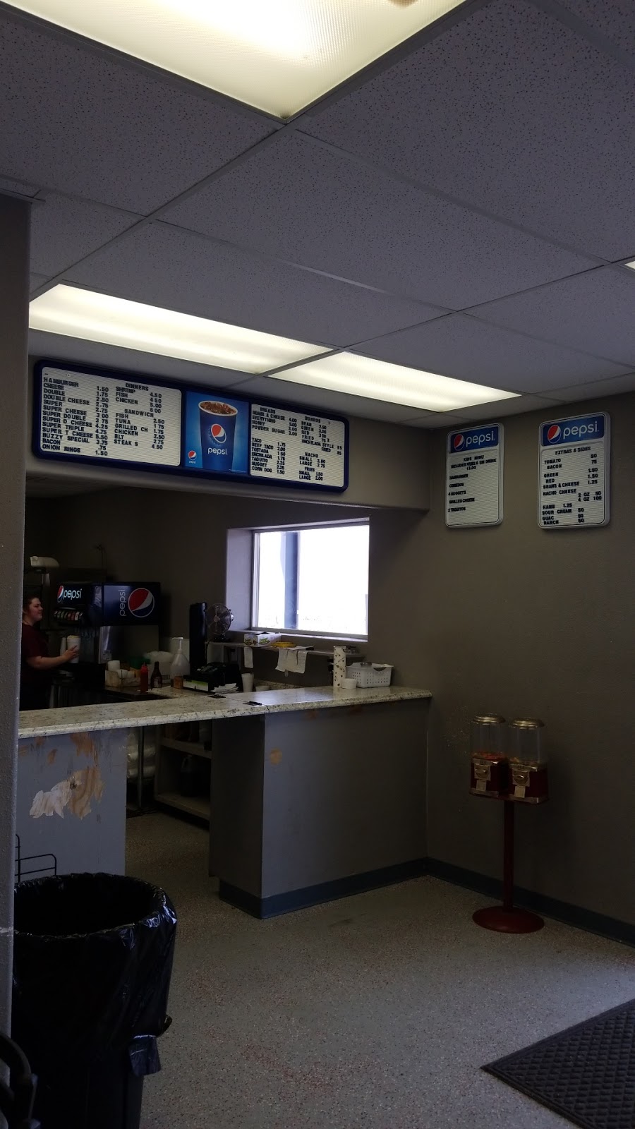 Buzzys Drive-In | restaurant | 111 Tilbury Dr, Kearny, AZ 85137, USA | 5203637371 OR +1 520-363-7371