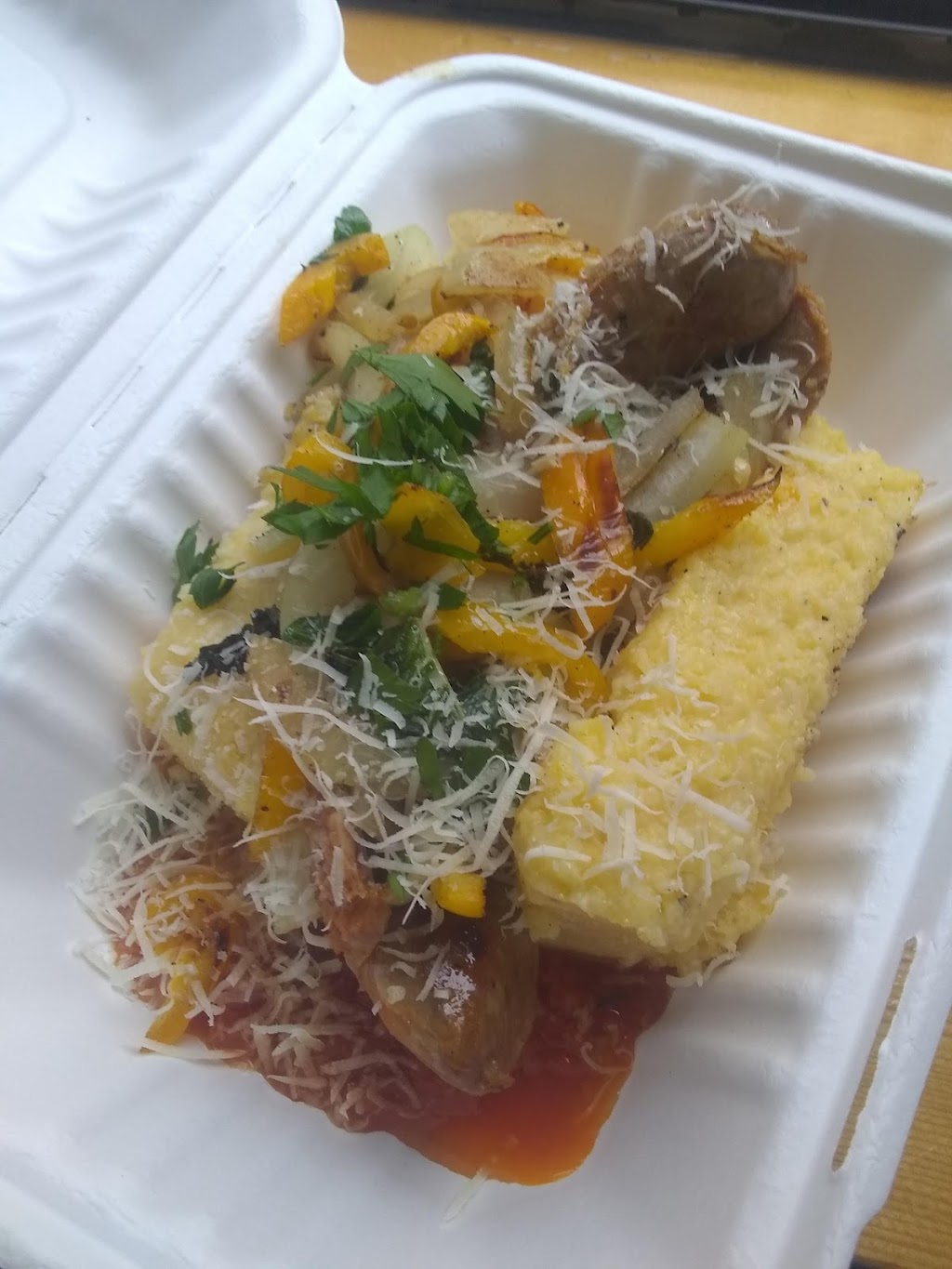 The Dog House | restaurant | 312 S Railroad Ave, Blue Lake, CA 95525, USA | 7076011302 OR +1 707-601-1302