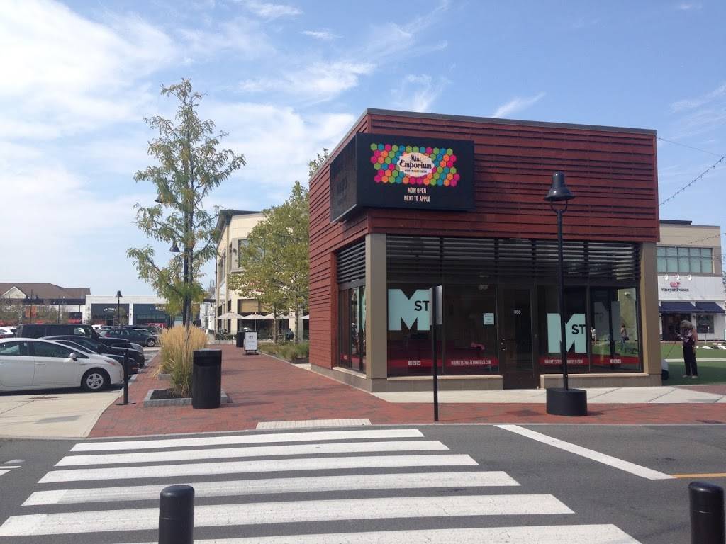 MarketStreet Lynnfield | shopping mall | 600 Market St, Lynnfield, MA 01940, USA | 7814845400 OR +1 781-484-5400