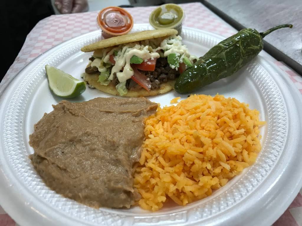 El Oaxaqueno | restaurant | 830 E Pioneer Pkwy, Arlington, TX 76010, USA | 8175170984 OR +1 817-517-0984