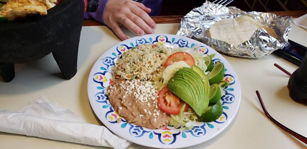 El Patron Taqueria | restaurant | 9700 Fort Meade Rd, Laurel, MD 20707, USA | 3014902999 OR +1 301-490-2999