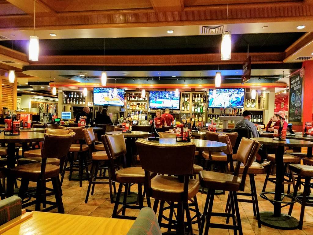 Red Robin Gourmet Burgers and Brews | restaurant | 701 E Harmony Rd, Fort Collins, CO 80525, USA | 9702230111 OR +1 970-223-0111