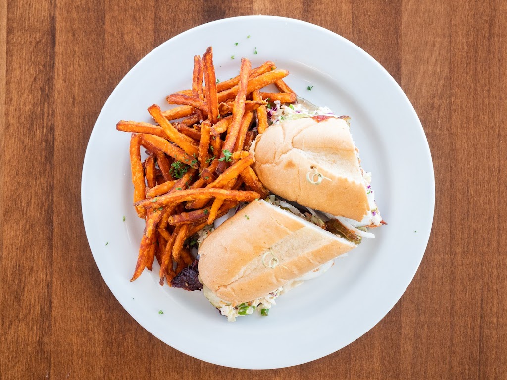 Emits BBQ | restaurant | 2601 S 24th St, Phoenix, AZ 85034, USA | 6232968554 OR +1 623-296-8554