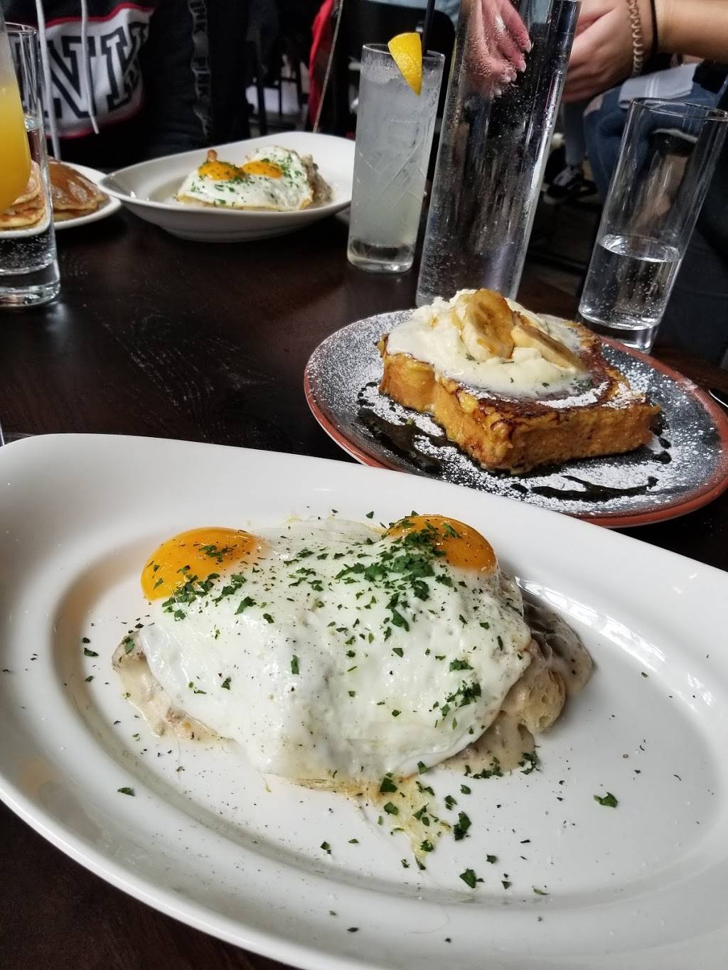 SeeSaw Kitchen + Bar | restaurant | 906 N High St, Columbus, OH 43201, USA | 6145020020 OR +1 614-502-0020