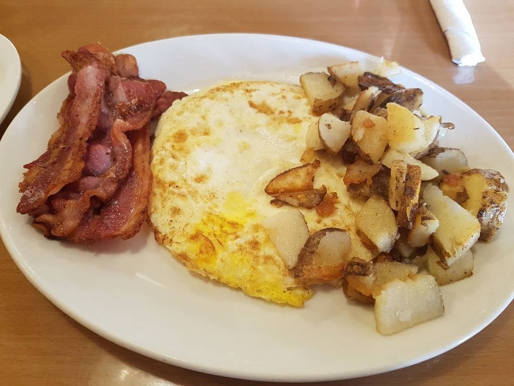 Sunset Grill | restaurant | 235 Ira Needles Blvd, Kitchener, ON N2N 0B5, Canada | 5195781124 OR +1 519-578-1124