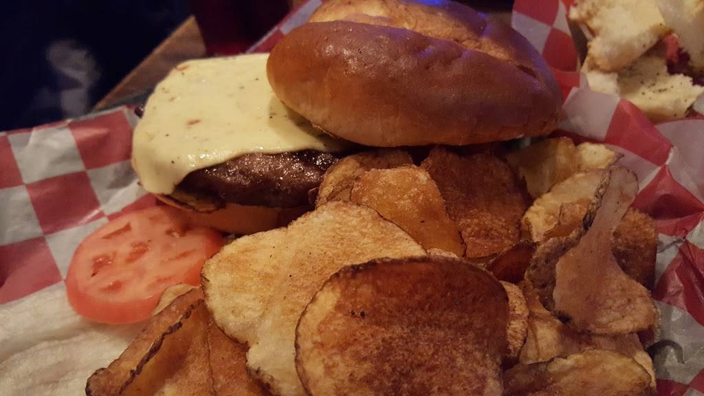 Rookies Sports Bar & Grill (St. Charles) | restaurant | 1545 W Main St, St. Charles, IL 60174, USA | 6305130681 OR +1 630-513-0681