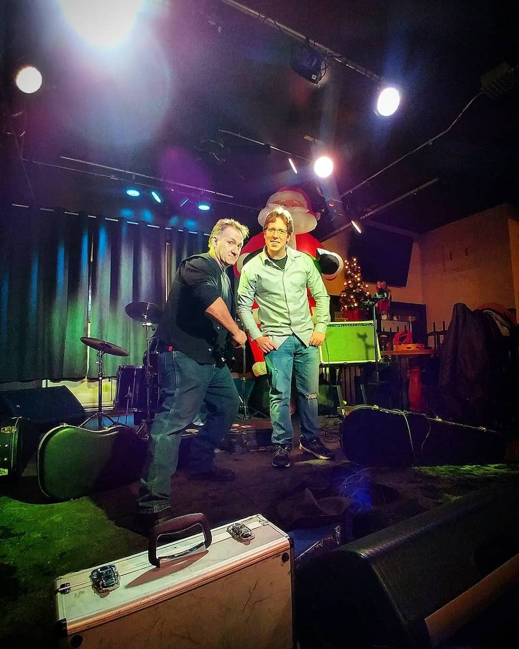 Lasso Live | night club | 163 Pembroke St W, Pembroke, ON K8A 5M9, Canada | 6136298890 OR +1 613-629-8890