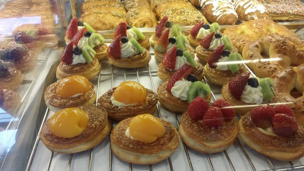 Paris Baguette | bakery | 125 N Western Ave #101, Los Angeles, CA 90004, USA | 5629462010 OR +1 562-946-2010