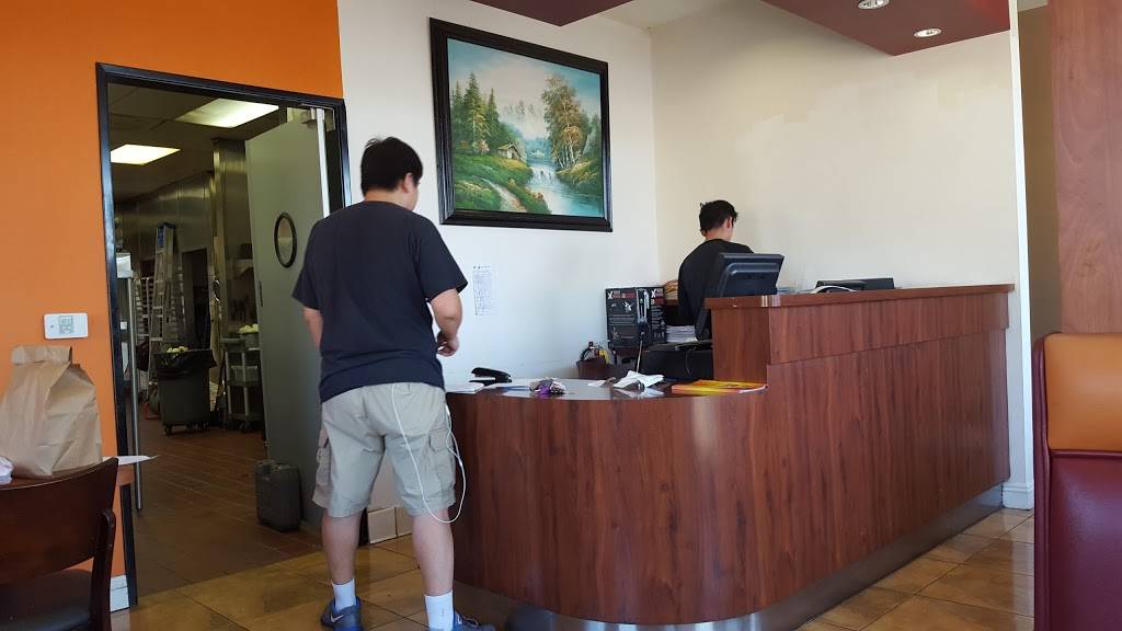 Big Chopsticks | restaurant | 3134 E Chapman Ave, Orange, CA 92869, USA | 7147719738 OR +1 714-771-9738