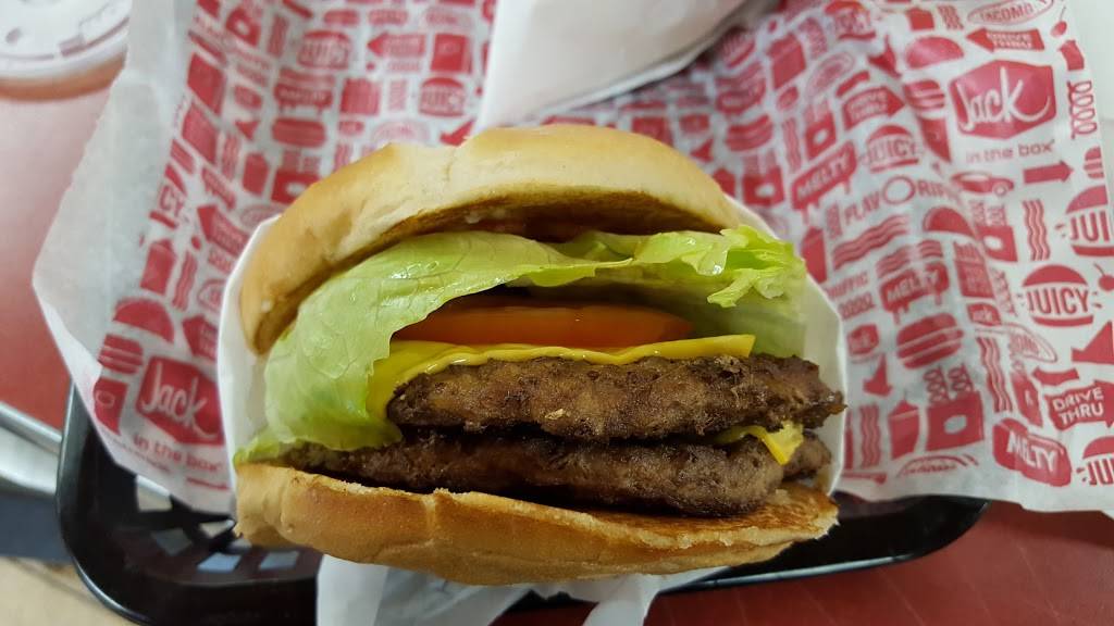 Jack in the Box | restaurant | 2701 East Cesar E Chavez Avenue, Los Angeles, CA 90033, USA | 3232681589 OR +1 323-268-1589