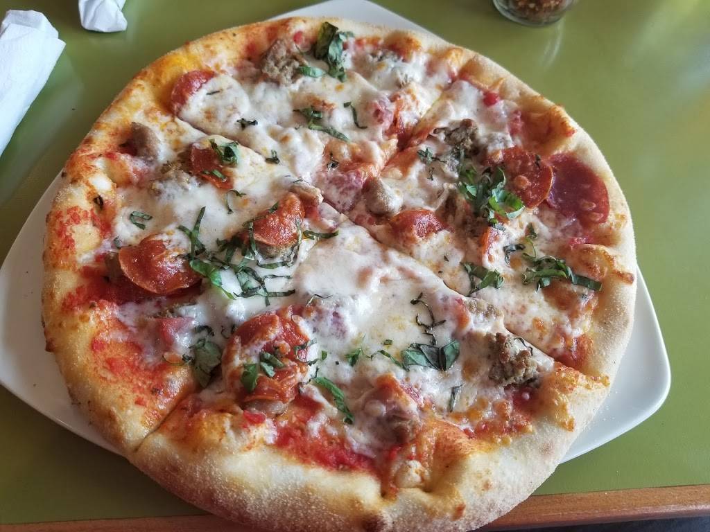 Flippers Pizzeria | meal delivery | 5770 US-192, Kissimmee, FL 34746, USA | 4073979509 OR +1 407-397-9509