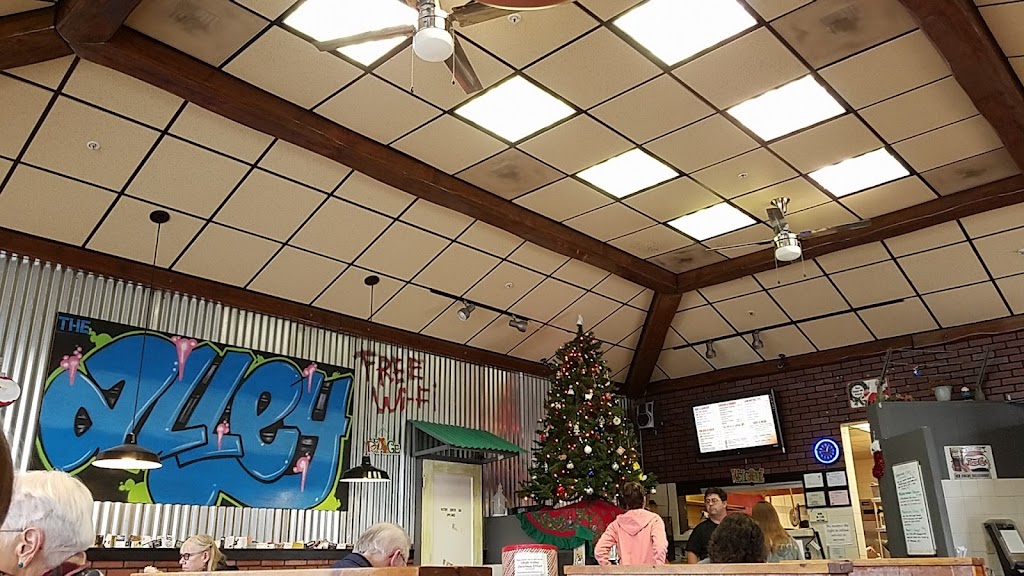 The Alley Grill | restaurant | 1245 Airport Park Blvd, Ukiah, CA 95482, USA | 7074622110 OR +1 707-462-2110