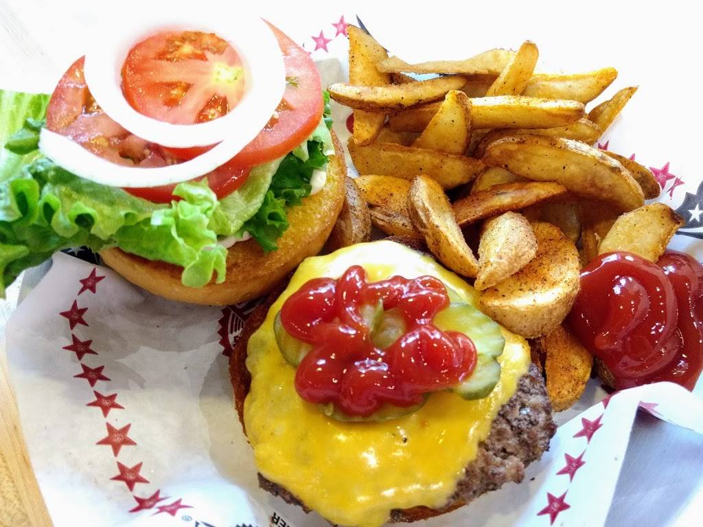 Fuddruckers | restaurant | 4360 Kingwood Dr, Humble, TX 77339, USA | 2813617800 OR +1 281-361-7800