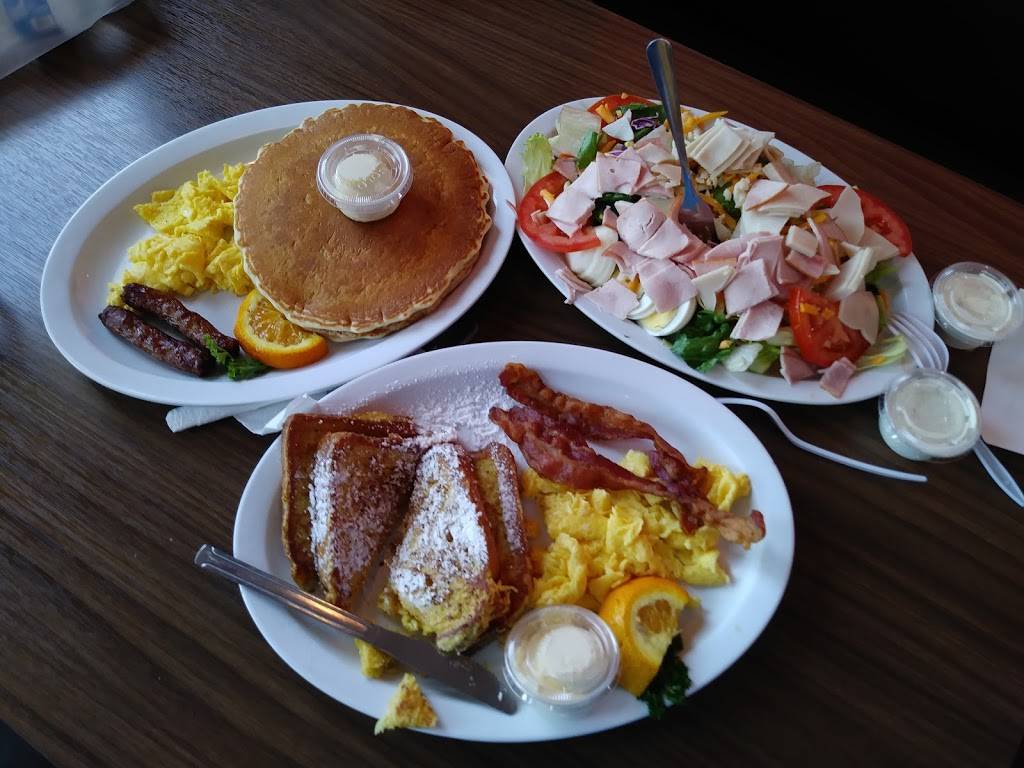 Charlies Best Burgers | restaurant | 140 S Grand Ave, Santa Ana, CA 92701, USA | 7148369300 OR +1 714-836-9300