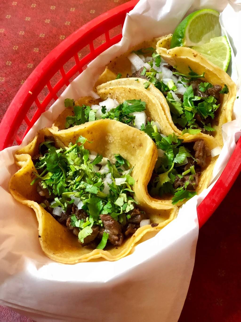 El Padrino | restaurant | 408 W Jefferson Blvd, Dallas, TX 75208, USA | 2149433993 OR +1 214-943-3993