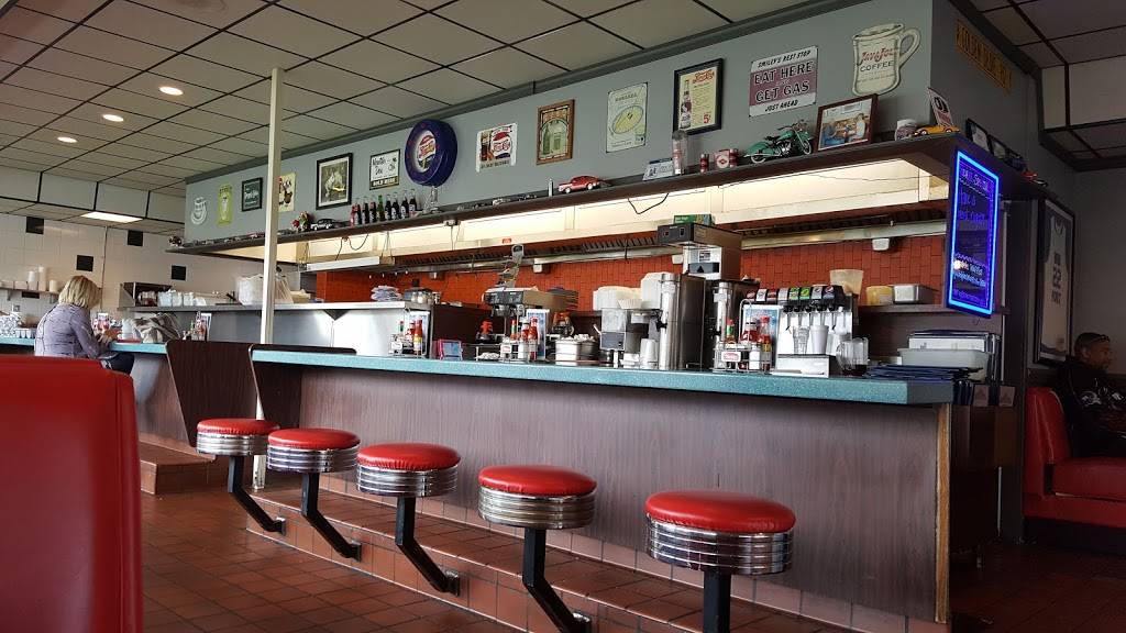 Carolinas Diner | restaurant | 201 Eastchester Dr, High Point, NC 27262, USA | 3368690660 OR +1 336-869-0660