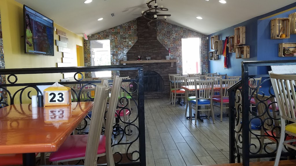 Restaurante Molcas | restaurant | 412 E 3 Mile Rd, Palmhurst, TX 78573, USA | 9565837800 OR +1 956-583-7800