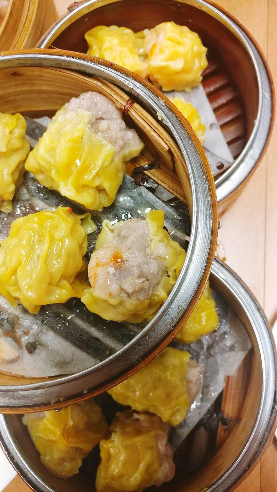 Happy Dim Sum Bakery | restaurant | 680 Silver Creek Blvd, Mississauga, ON L5A 3Z1, Canada | 9052706888 OR +1 905-270-6888