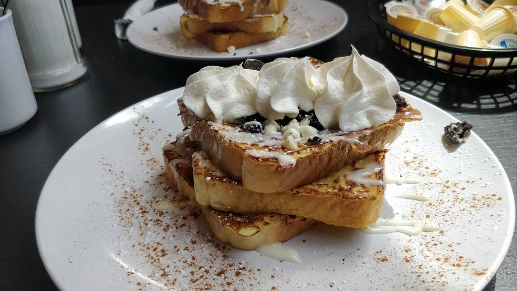 Stacked Pancake & Breakfast House | restaurant | 1220 Brant St Unit #3C, Burlington, ON L7P 1X8, Canada | 2893137306 OR +1 289-313-7306