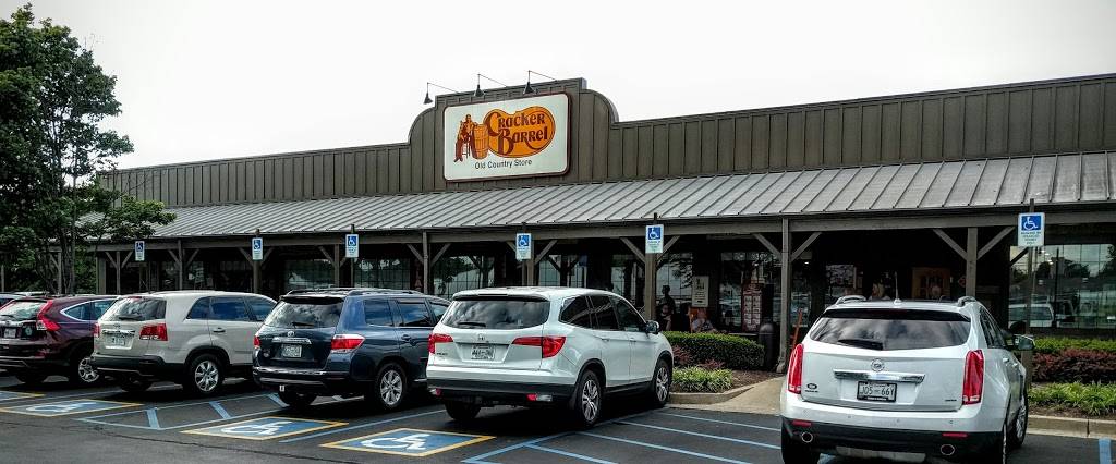 Cracker Barrel Old Country Store | restaurant | 188 Vann Dr, Jackson, TN 38305, USA | 7316641028 OR +1 731-664-1028