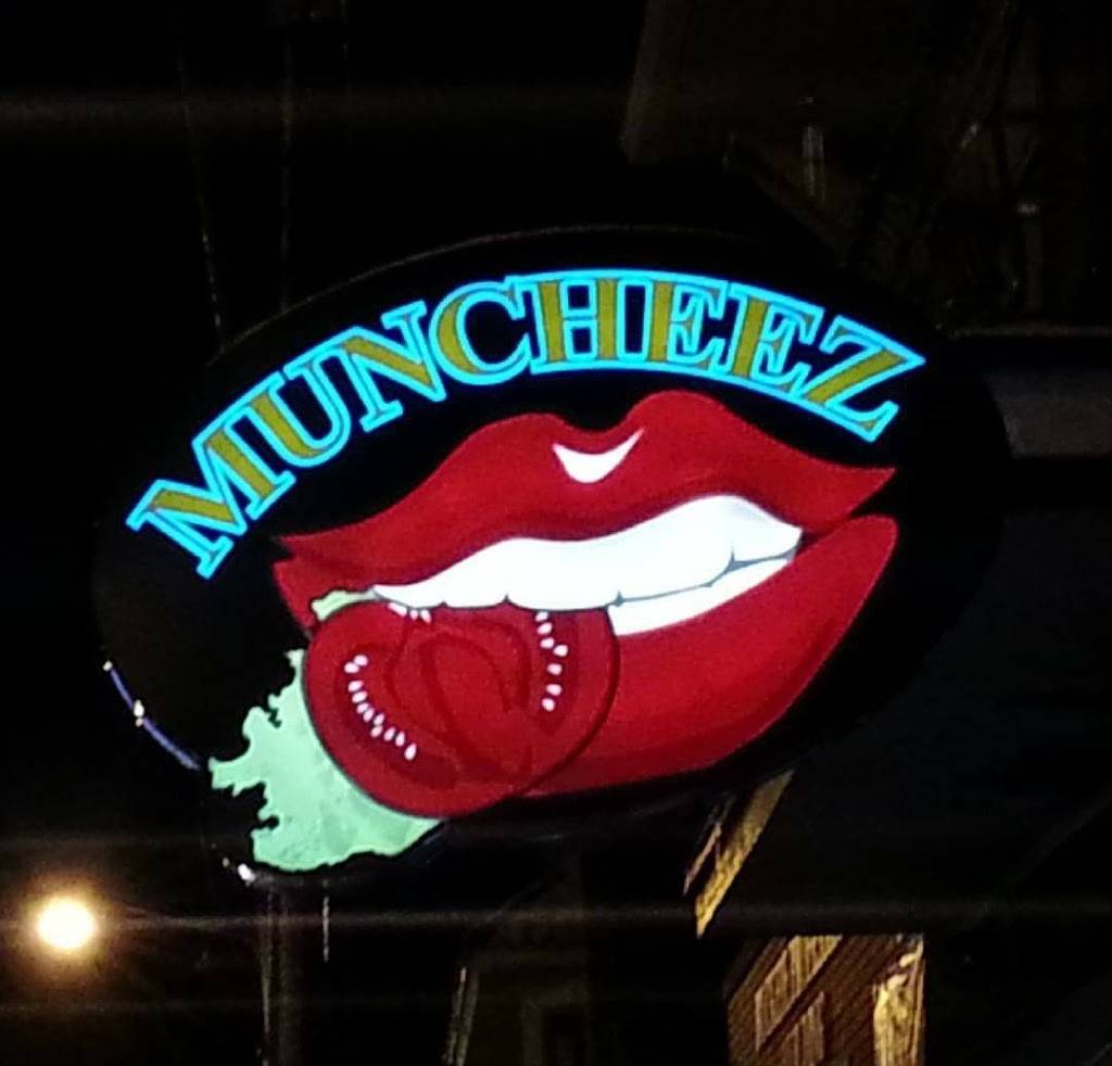 MUNCHEEZ | restaurant | 24676 Euclid Ave, Euclid, OH 44117, USA | 2165631400 OR +1 216-563-1400