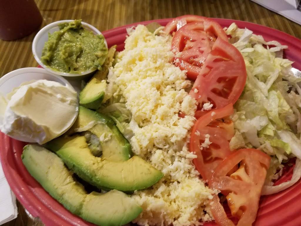 Ganzos Mexican Restaurant and Cantina | restaurant | 3923 N Marquette St, Davenport, IA 52806, USA | 5634457833 OR +1 563-445-7833