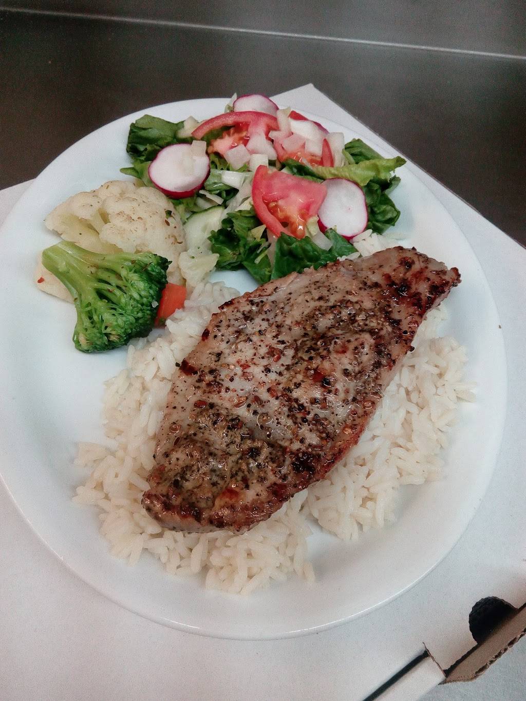 Le Cachot | restaurant | 1030 Chemin de Milton, Saint-Valérien-de-Milton, QC J0H 2B0, Canada | 4505492223 OR +1 450-549-2223