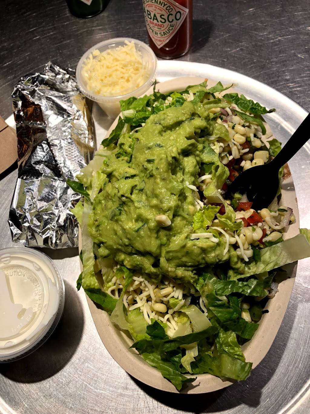 Chipotle Mexican Grill | restaurant | 490 S 68th St #110, West Des Moines, IA 50266, USA | 5152268527 OR +1 515-226-8527