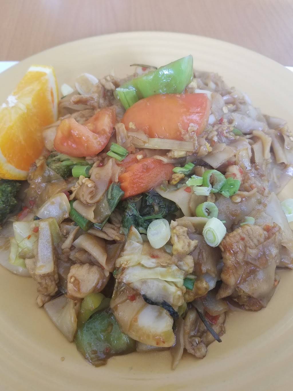 Davan Thai Cuisine | restaurant | 1803 Webster St, Oakland, CA 94612, USA | 5108324416 OR +1 510-832-4416