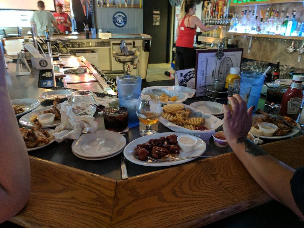 The Growler Pub and Grub | restaurant | 3808 Wilmington Pike, Dayton, OH 45429, USA | 9379387714 OR +1 937-938-7714