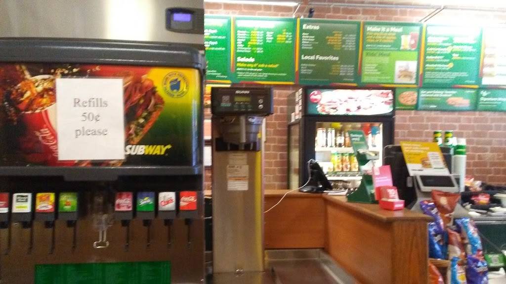 Subway | restaurant | 140 Walton St, Syracuse, NY 13202, USA | 3154710165 OR +1 315-471-0165