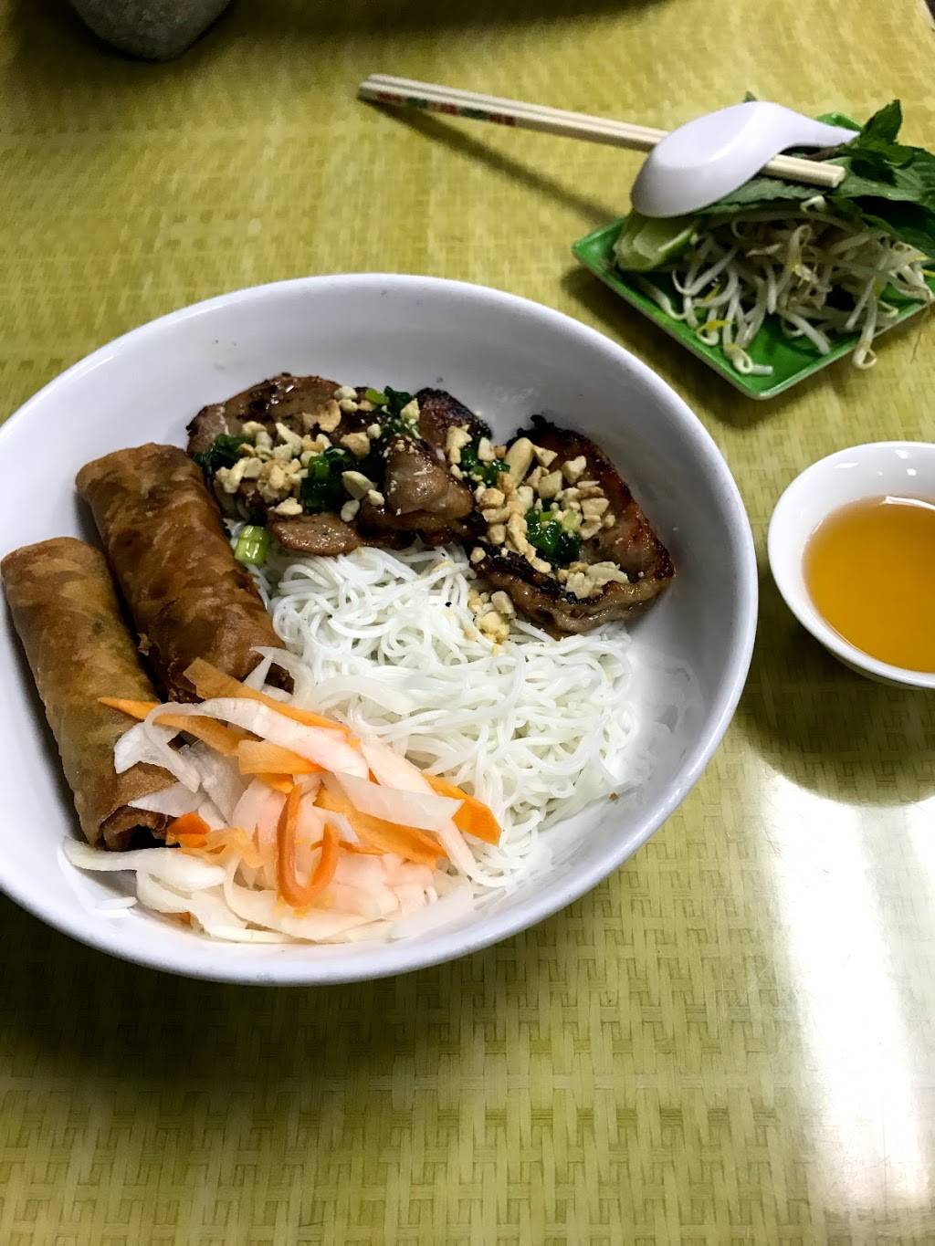 Four Seasons Pho | restaurant | 1045 Monroe St, Santa Clara, CA 95050, USA | 4085579923 OR +1 408-557-9923