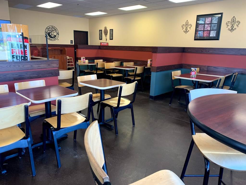 Taco Johns | restaurant | 1966 W Broadway Ave, Forest Lake, MN 55025, USA | 6514647590 OR +1 651-464-7590