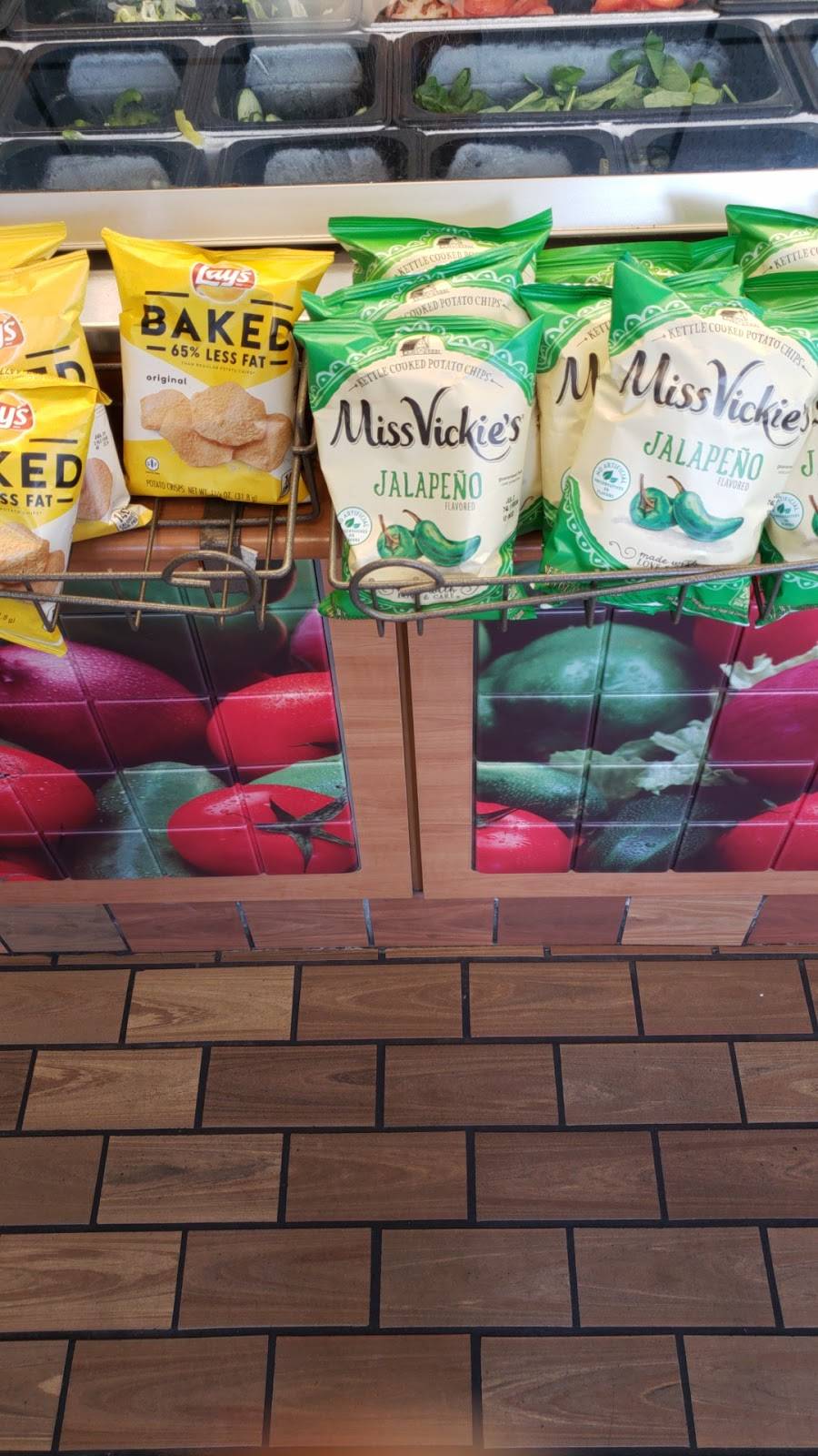 Subway | restaurant | 1120 E State St, Rockford, IL 61104, USA | 8159620507 OR +1 815-962-0507