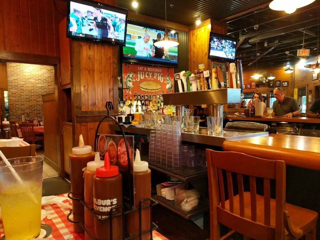 Famous Daves Bar-B-Que | restaurant | 2440 US-34, Oswego, IL 60543, USA | 6305514733 OR +1 630-551-4733