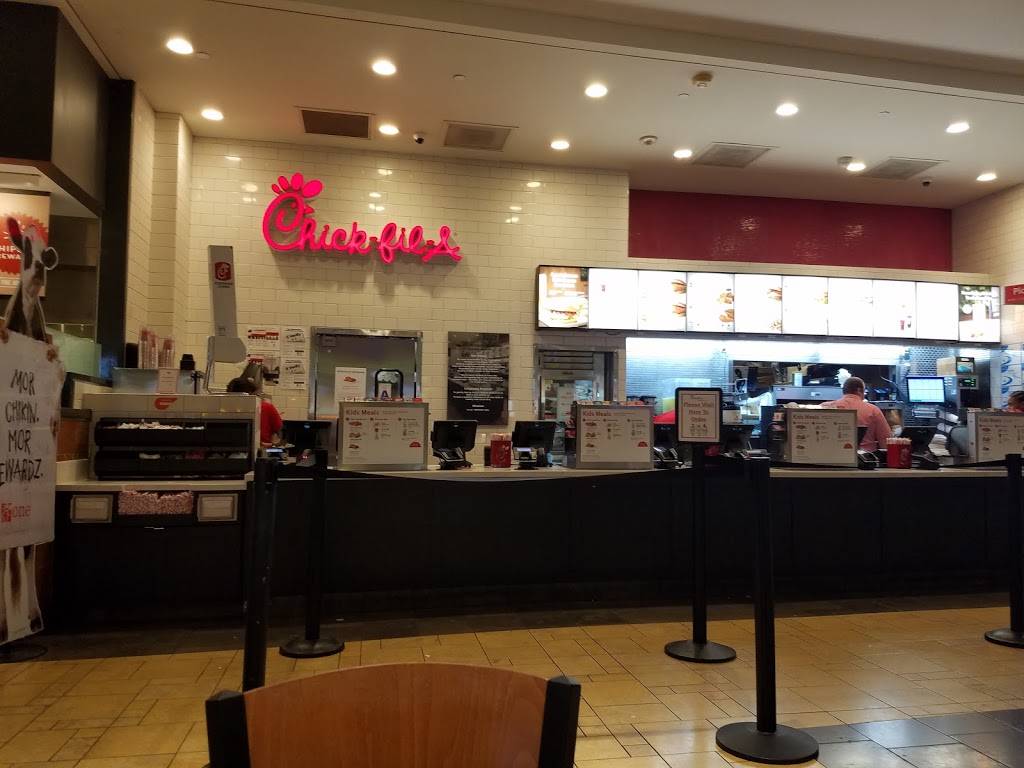 Chick-fil-A | restaurant | 11997 Manchester Rd, Des Peres, MO 63131, USA | 3148213452 OR +1 314-821-3452