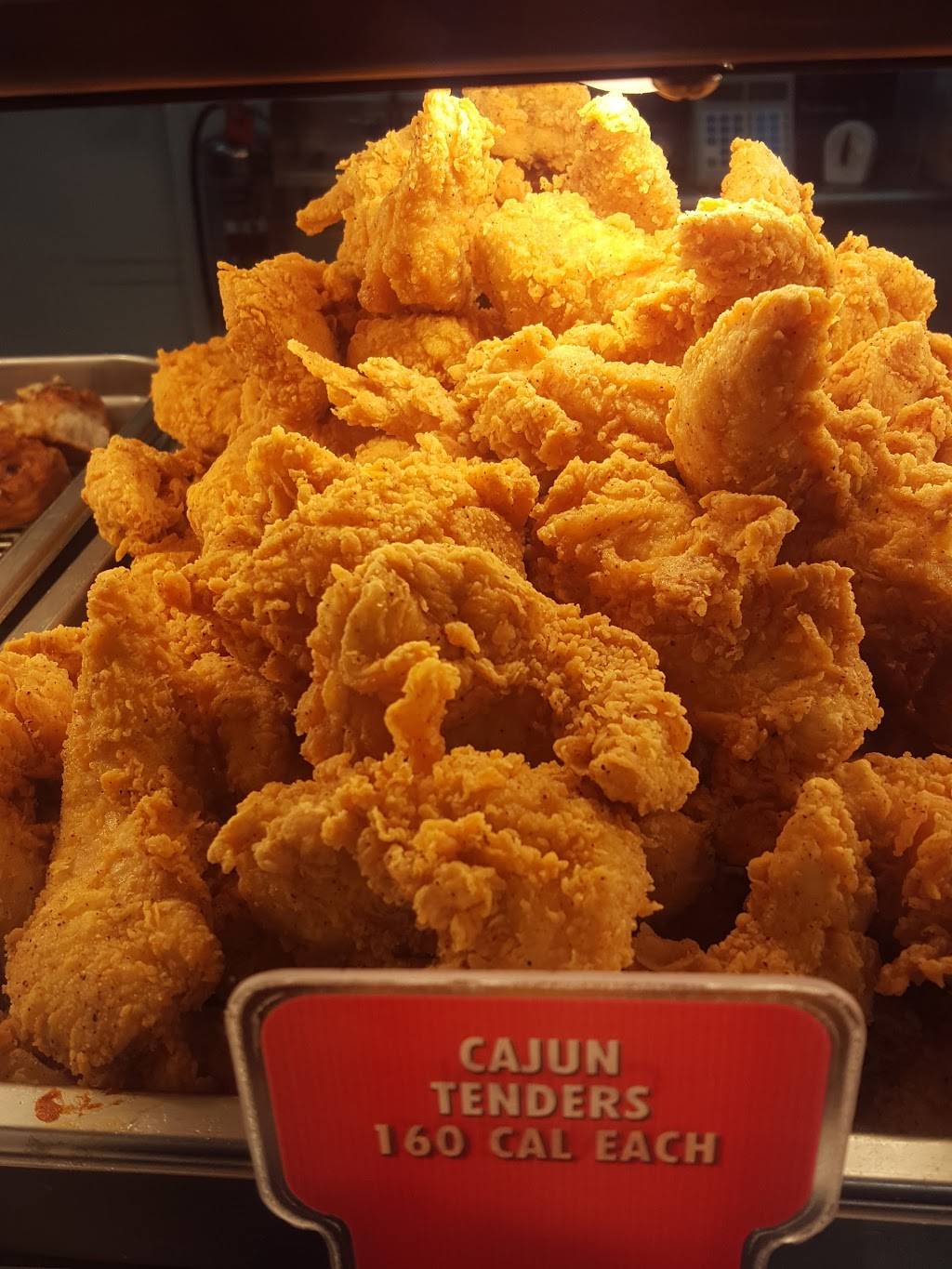 Krispy Krunchy Chicken | restaurant | 2865 W Cheyenne Ave, North Las Vegas, NV 89032, USA | 7022142865 OR +1 702-214-2865