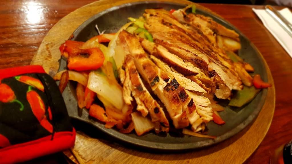 Shortys | restaurant | 48 Gusabel Ave, Nashua, NH 03063, USA | 6038824070 OR +1 603-882-4070