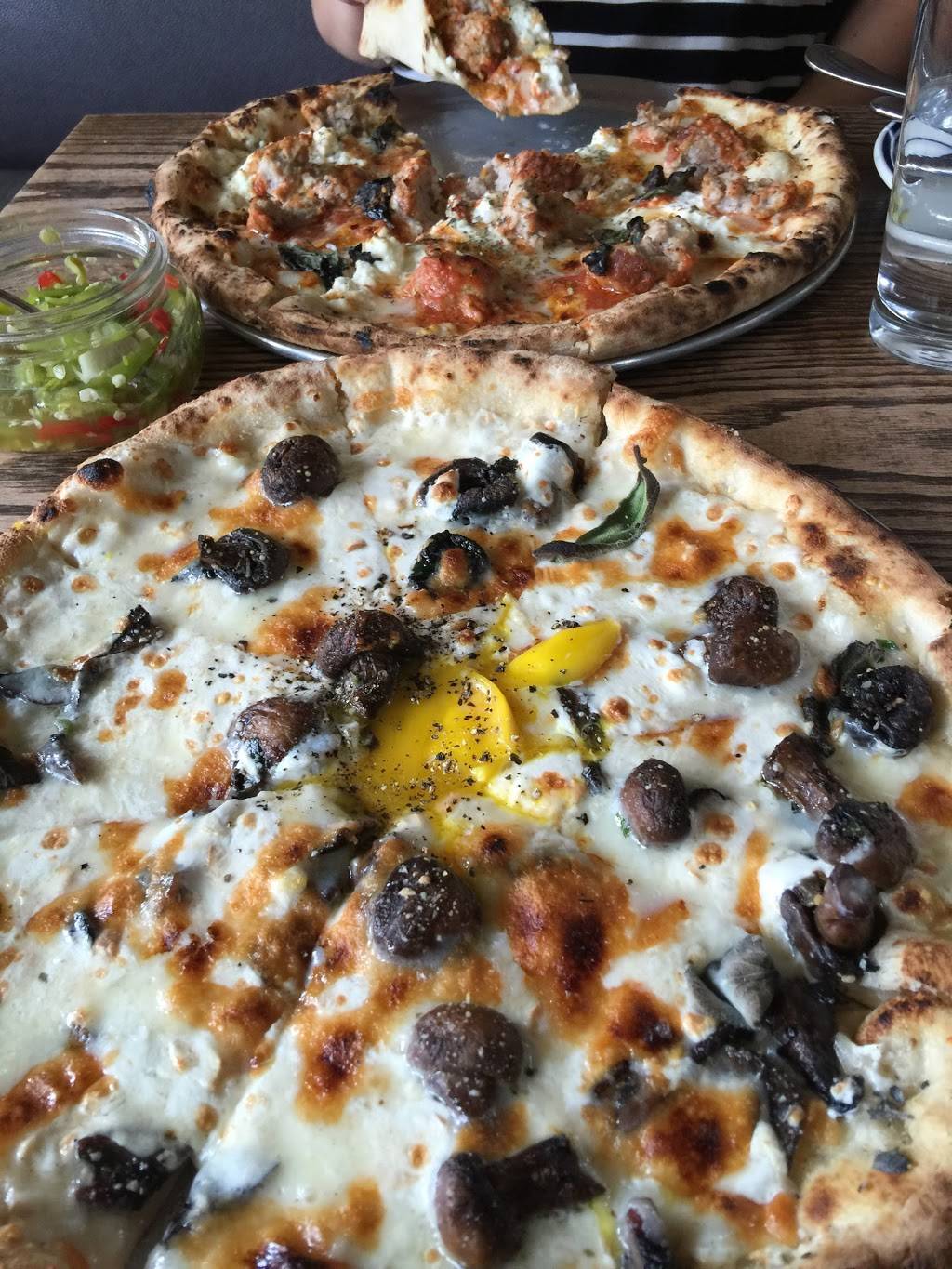 Speedy Romeo | restaurant | 376 Classon Ave, Brooklyn, NY 11238, USA | 7182300061 OR +1 718-230-0061