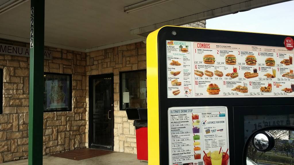 Sonic Drive-In | restaurant | 3222 Goliad Rd, San Antonio, TX 78223, USA | 2103371116 OR +1 210-337-1116