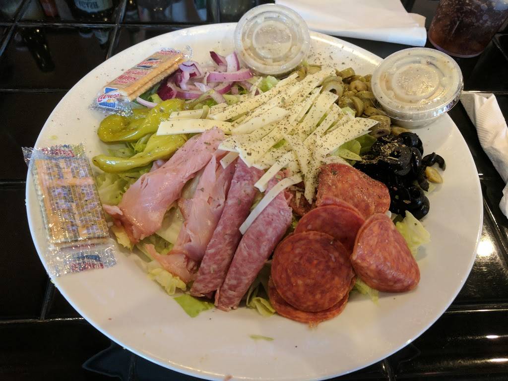 Foxs Pizza Den | restaurant | 1435 Newcastle St, Brunswick, GA 31520, USA | 9122654490 OR +1 912-265-4490