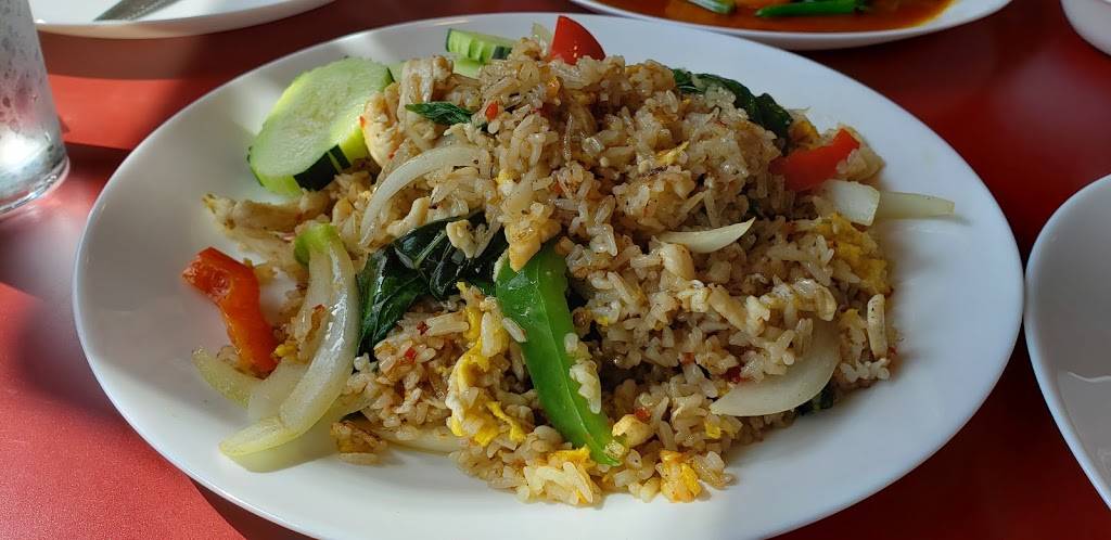 Thai Lotus | restaurant | Creekside Station, 3103 Valley Ave Suite 106, Winchester, VA 22601, USA | 5404505968 OR +1 540-450-5968