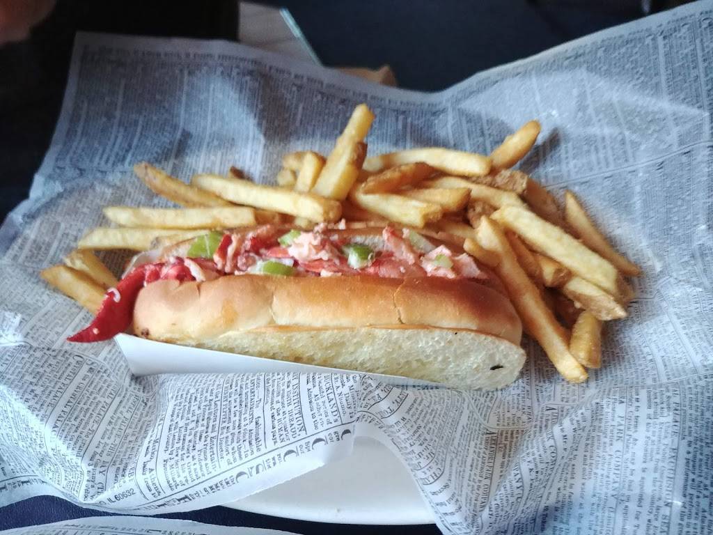 Lobster Trap | restaurant | 2840 West Side Rd, North Conway, NH 03860, USA | 6033565578 OR +1 603-356-5578