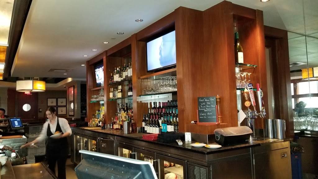 Legal Sea Foods | restaurant | Mall, 680 W Dekalb Pike, King of Prussia, PA 19406, USA | 6102655566 OR +1 610-265-5566