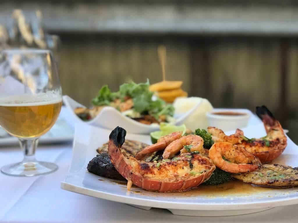 Dia & Noche | restaurant | 640 McLean Ave, Yonkers, NY 10705, USA | 9144762786 OR +1 914-476-2786