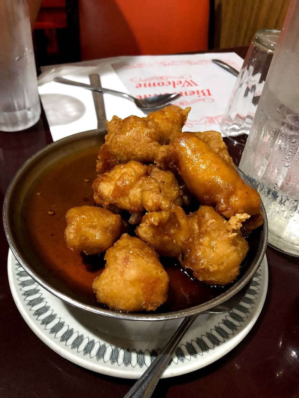 Lachute Holiday | restaurant | 526 Rue Principale, Lachute, QC J8H 1Y7, Canada | 4505625297 OR +1 450-562-5297