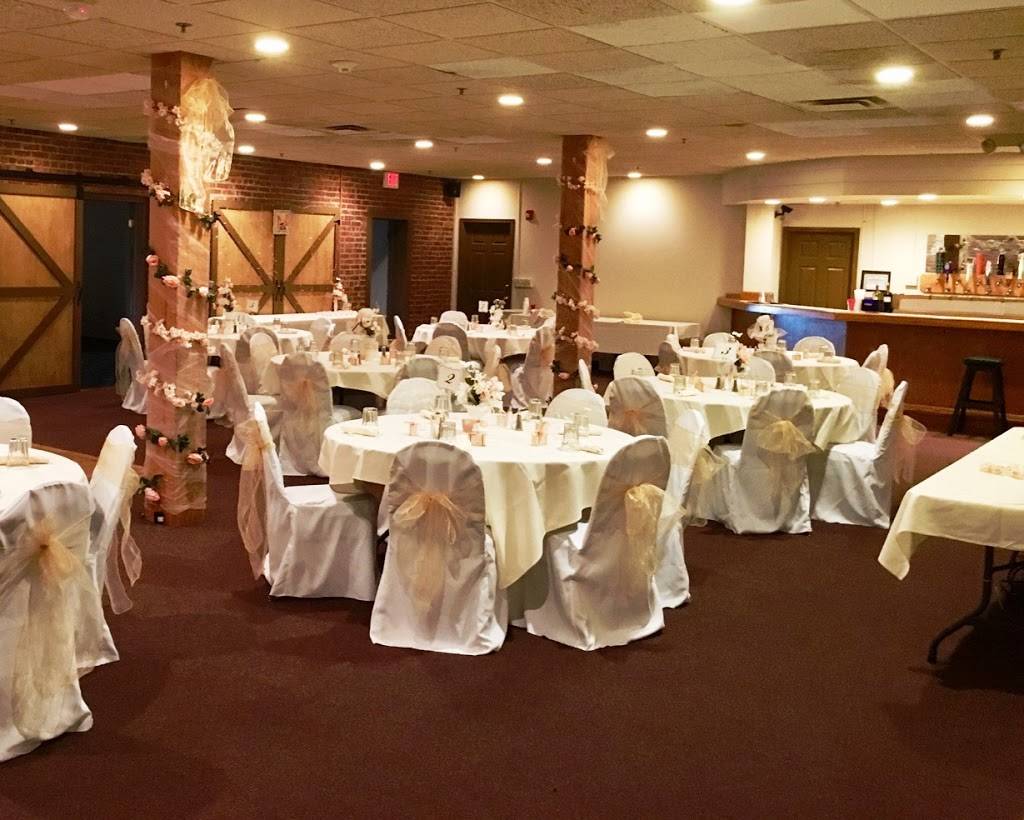 Finns Tap Room and Party House | restaurant | 14 Railroad St, Victor, NY 14564, USA | 5859244660 OR +1 585-924-4660