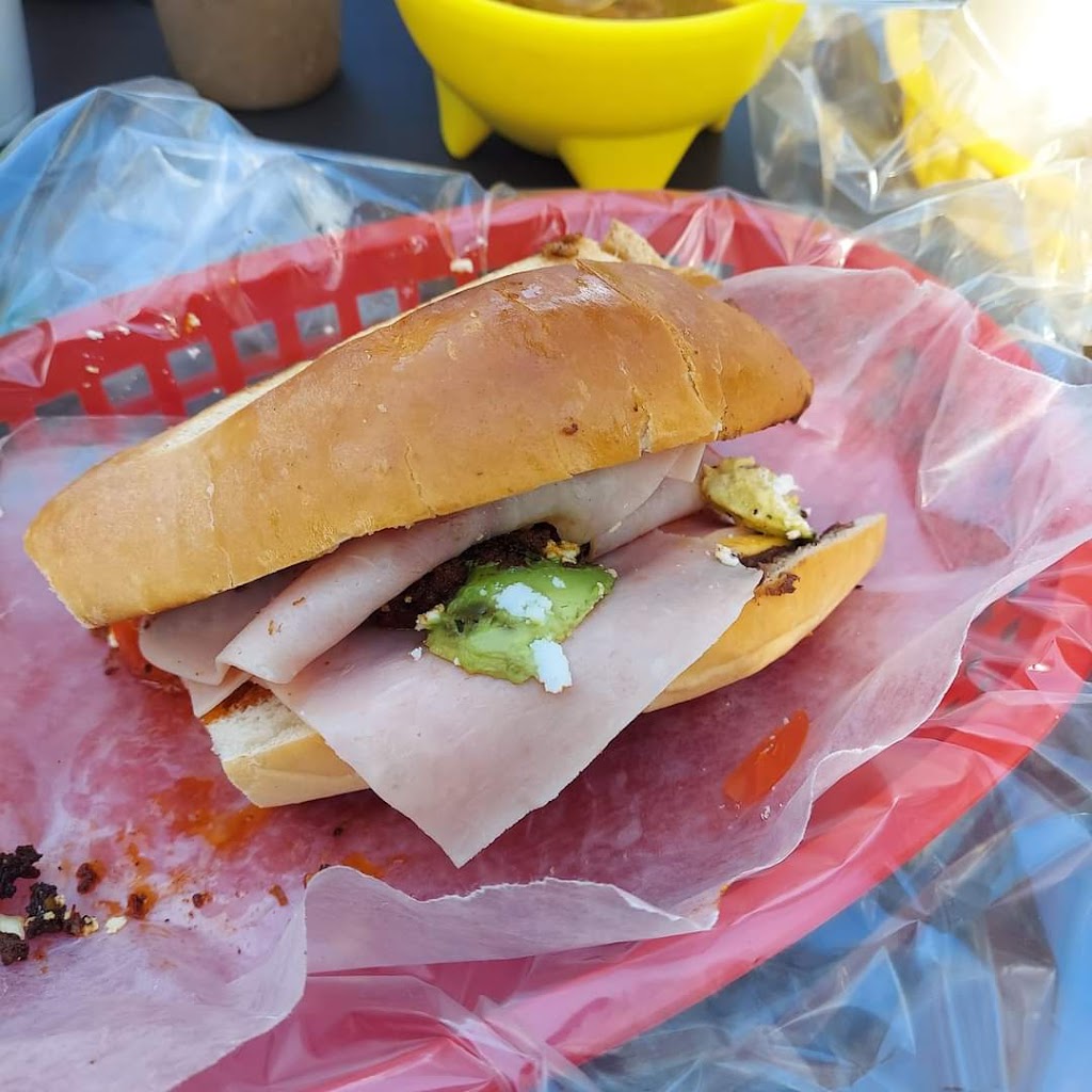 Rincon Huasteca | restaurant | 7410 Ley Rd, Houston, TX 77028, USA | 7133666833 OR +1 713-366-6833