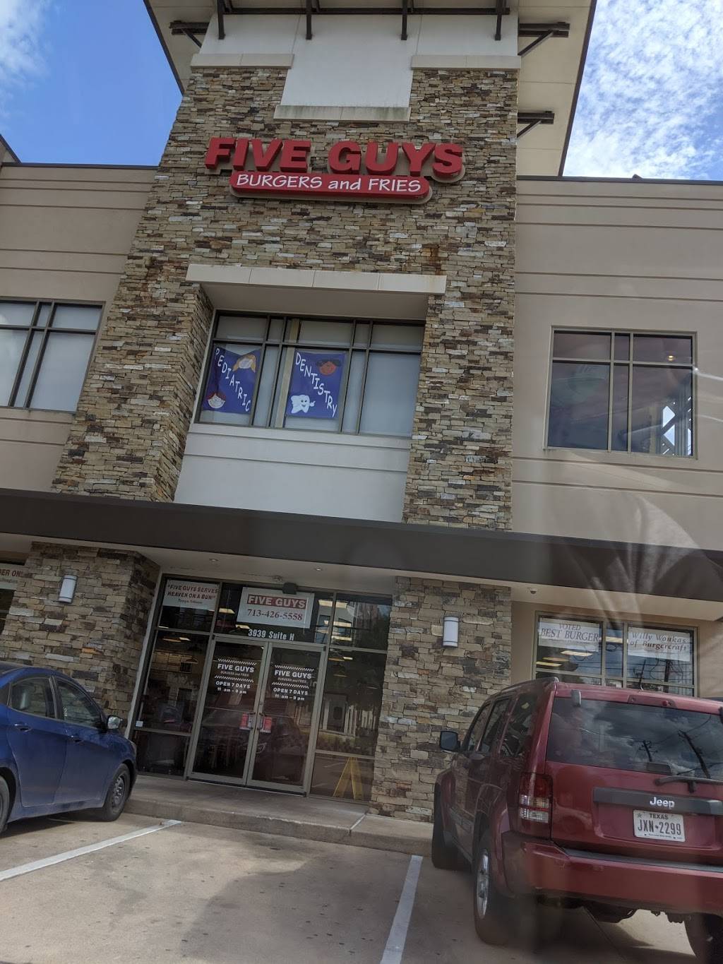 Five Guys | meal takeaway | 3939 Washington Ave Unit 600, Houston, TX 77007, USA | 7134265558 OR +1 713-426-5558